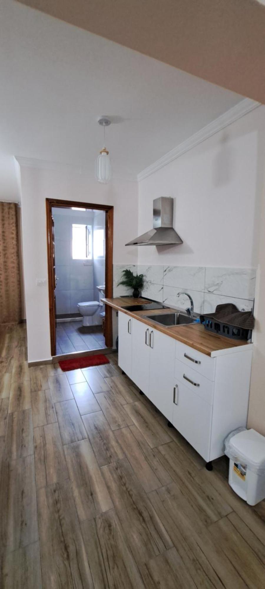 Appartments Kristi&Iris Vlorë Екстериор снимка